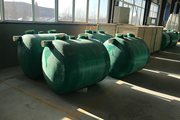 造成玻璃鋼化糞池出現(xiàn)堵塞的原因是什么 造成玻璃鋼化糞池出現(xiàn)堵塞的原因是什么