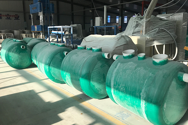 農(nóng)村使用的玻璃鋼化糞池與沼氣池有什么區(qū)別 農(nóng)村使用的玻璃鋼化糞池與沼氣池有什么區(qū)別